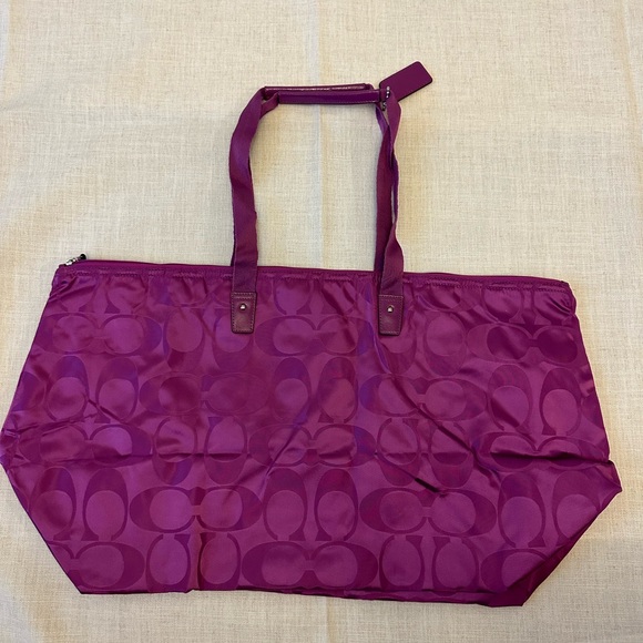 Oversized Coach Weekender Bag - Picture 5 of 8